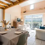 Holiday home In With Wifi *