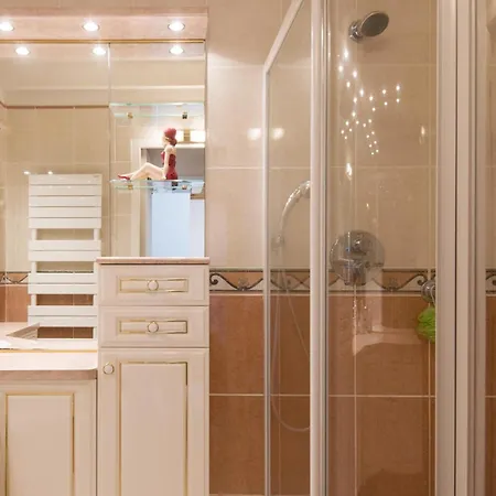 Prázdninový dům 3 Bedroom Gorgeous In Royan
