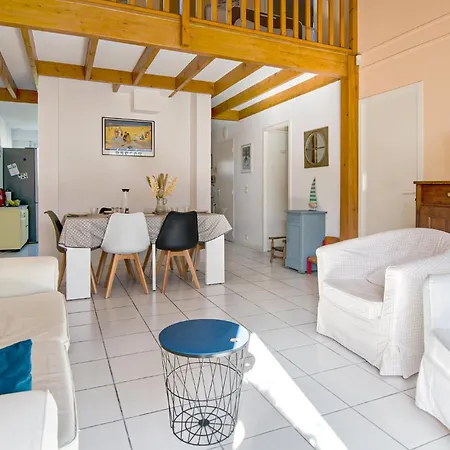 3 Bedroom Gorgeous In * Royan